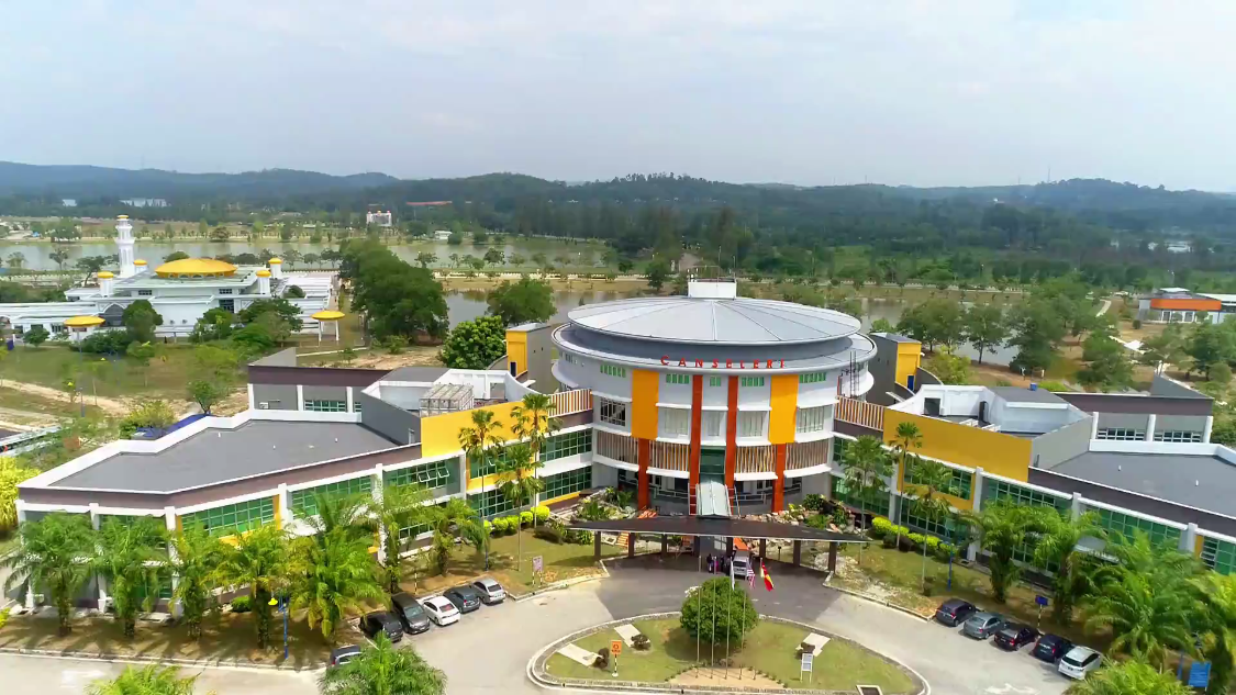 universiti college bestari