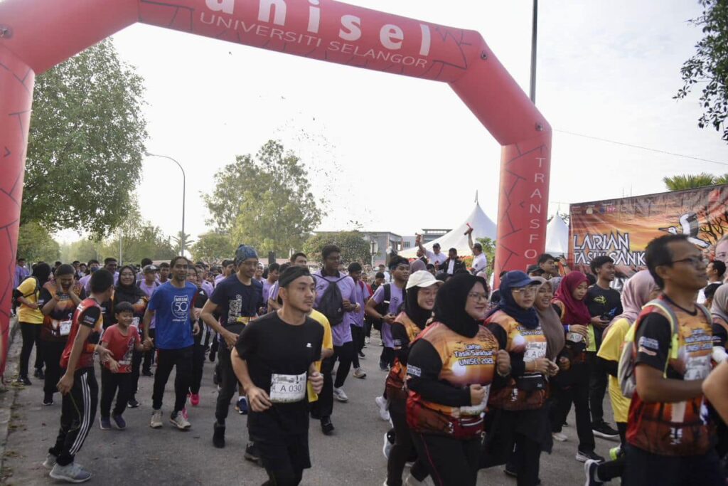 larian_tasik8