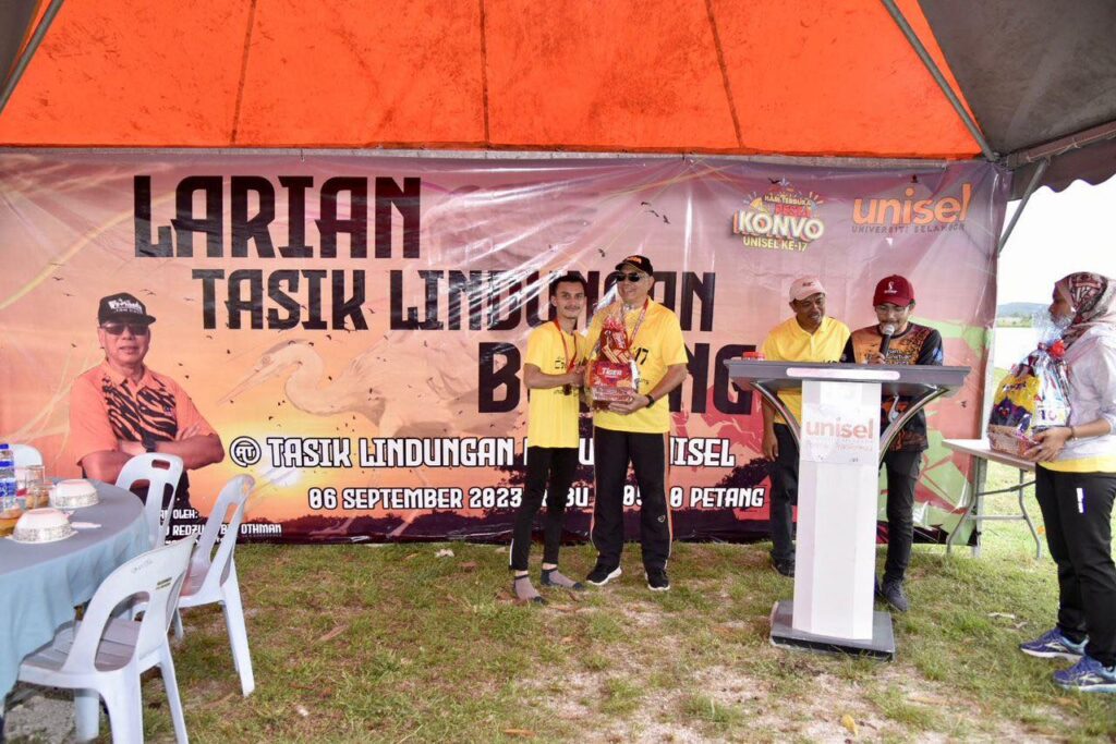 larian_tasik_28